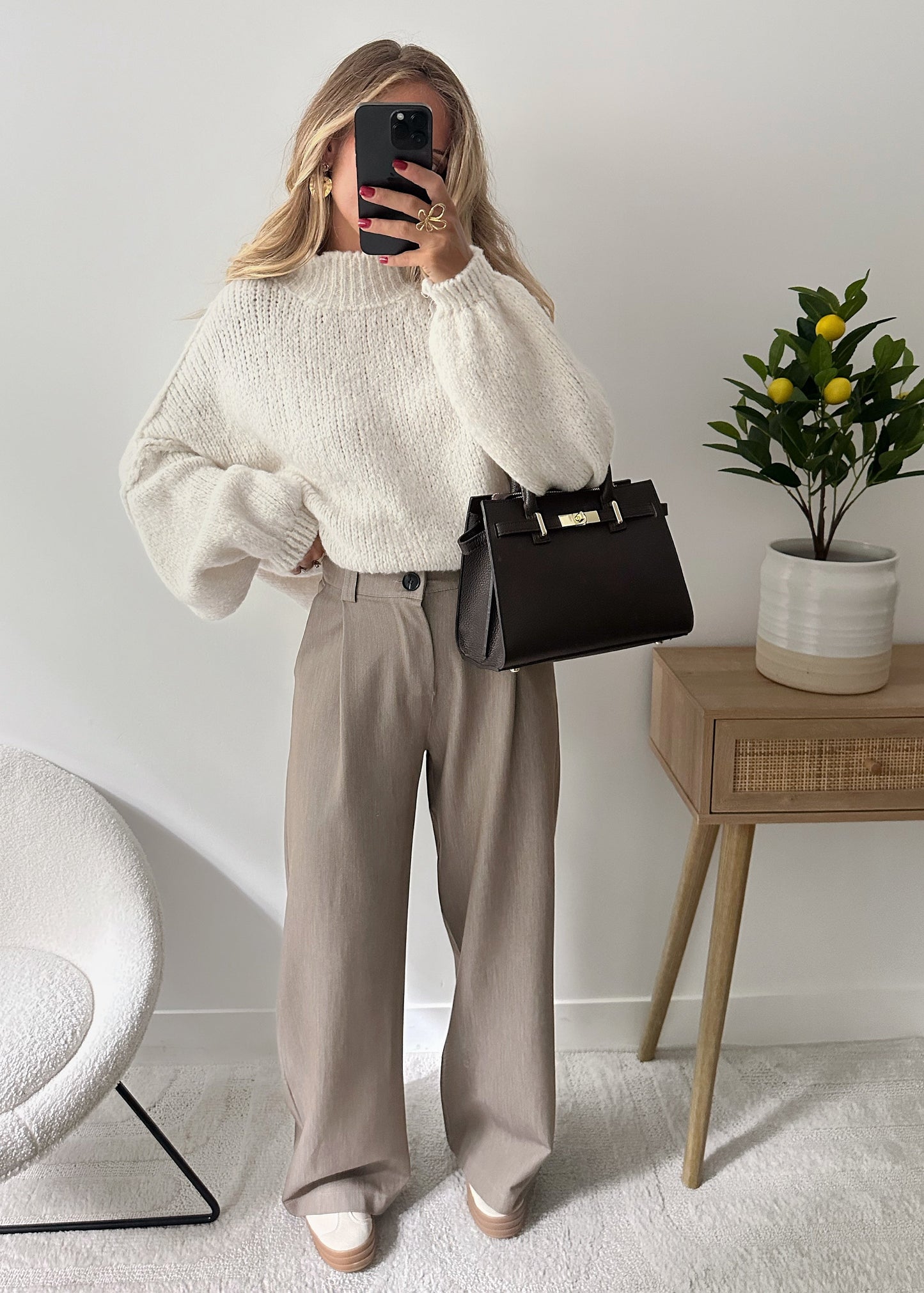Pantaloni sartoriali oversize beige SERNIA
